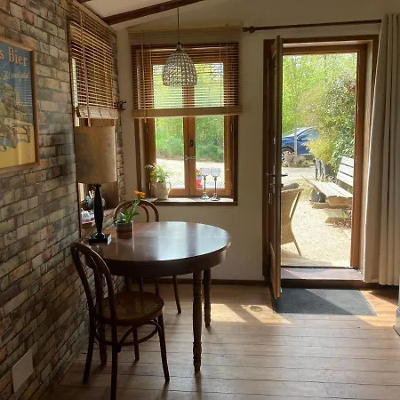 Le Bout Du Bout Bed and Breakfast 3*